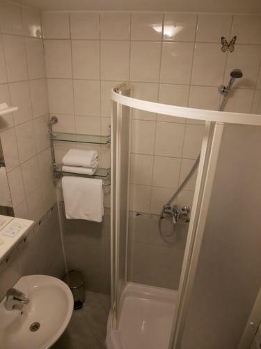 Hostal Guest House Grgin Dol