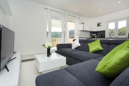 Praznice Villa Sleeps 4 Pool Air Con Wifi
