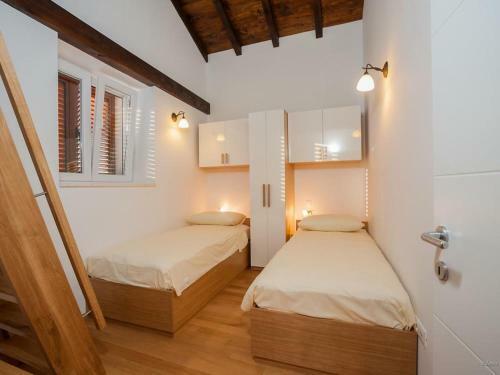 Holiday House With A Swimming Pool Preko (ugljan) - 14707