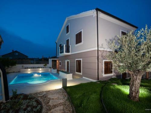 Holiday House With A Swimming Pool Preko (ugljan) - 14707