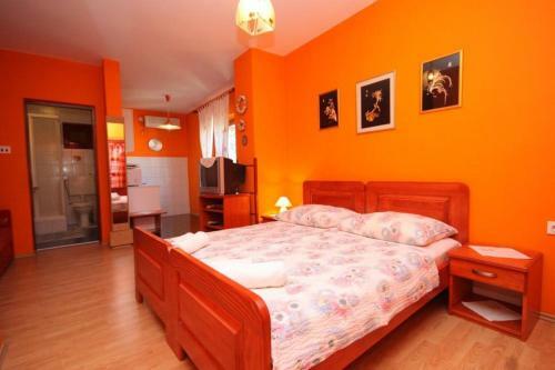 Apartments With A Parking Space Preko (Ugljan) - 8428