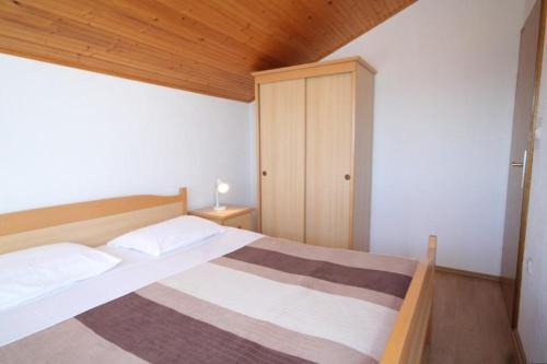 Apartments With A Parking Space Preko (ugljan) - 8417