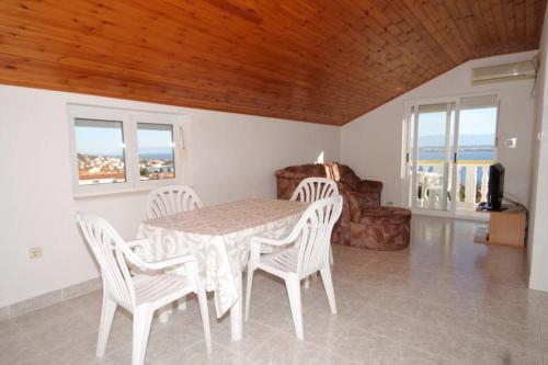Apartments With A Parking Space Preko (ugljan) - 8417