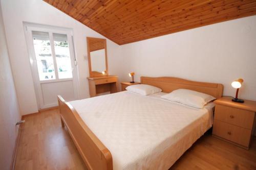 Apartment Preko 8417b