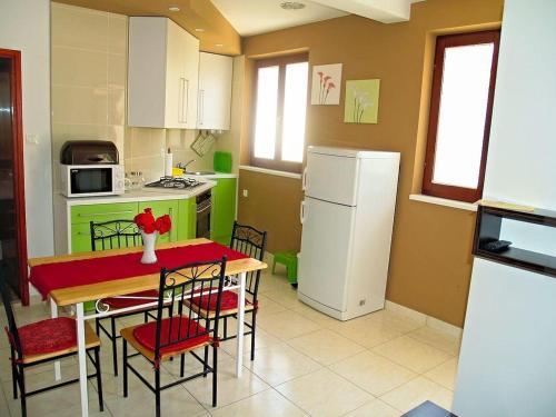 Apartment Preko 14692b