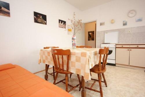 Apartments By The Sea Poljana (ugljan) - 8505