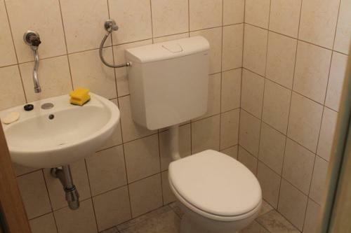 Seaside Holiday House Preko (ugljan) - 12078
