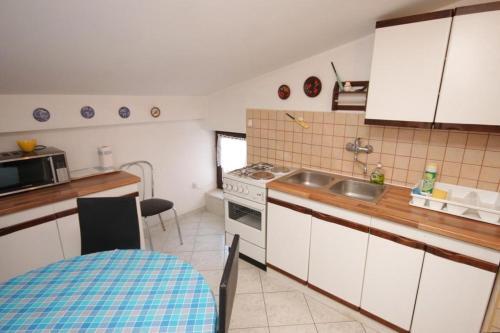 Apartment Premantura 2248b