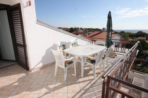 Apartment Premantura 2248b