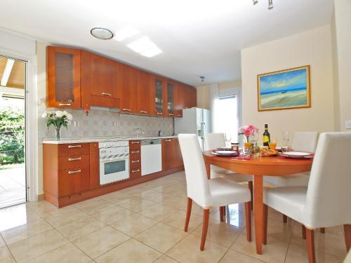 House Lidija 1415