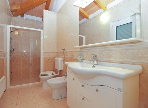 House Lidija 1415