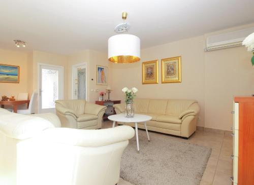 House Lidija 1415