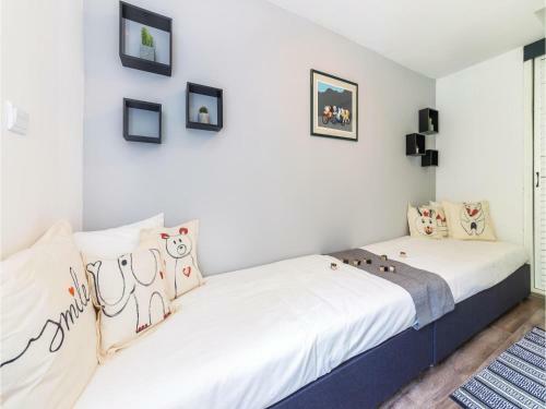 Three-bedroom Holiday Home In Premantura