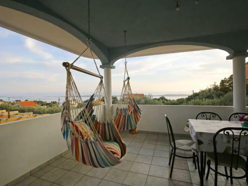 Holiday Home Emi