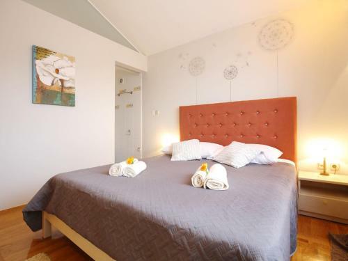 Holiday Home Emi