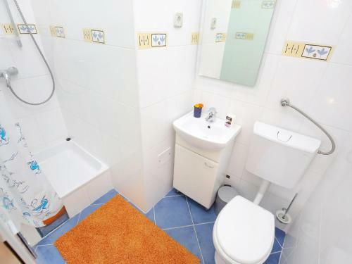 Holiday Home Emi