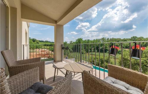 Three-bedroom Holiday Home In Visnjan