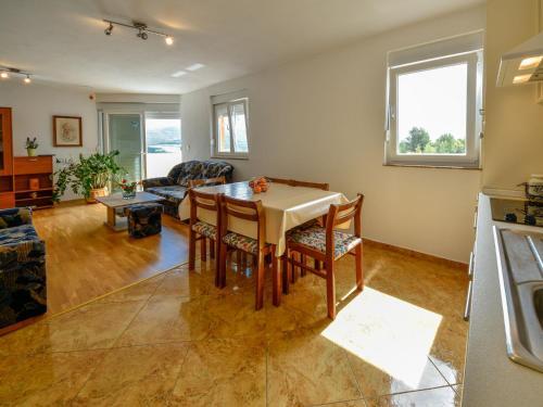 Apartment Dragica