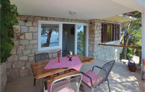 Holiday Home Prigradica 05