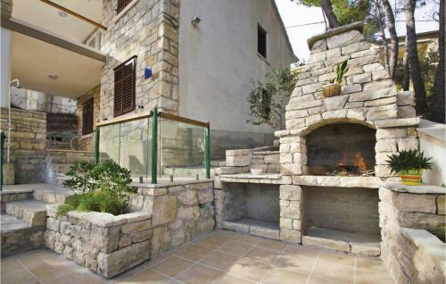 Holiday Home Prigradica 05