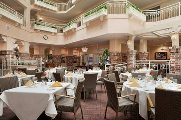 Hotel Embassy Suites San Rafael Mari