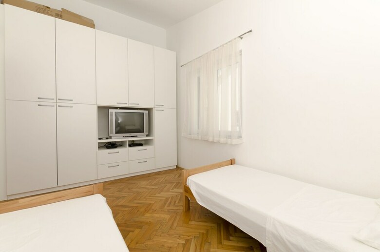 Apartments Bore
