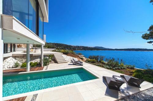 Primosten Villa Sleeps 6 Pool Air Con Wifi