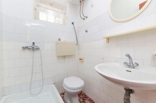 Apartment Jurin Eva