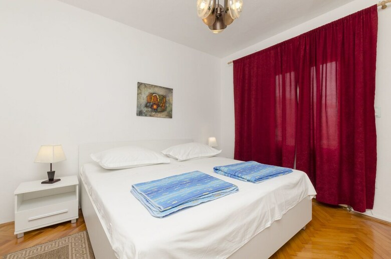 Apartments Goran