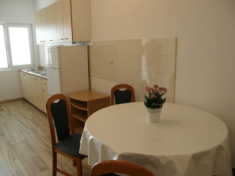 Apartments Ljubo