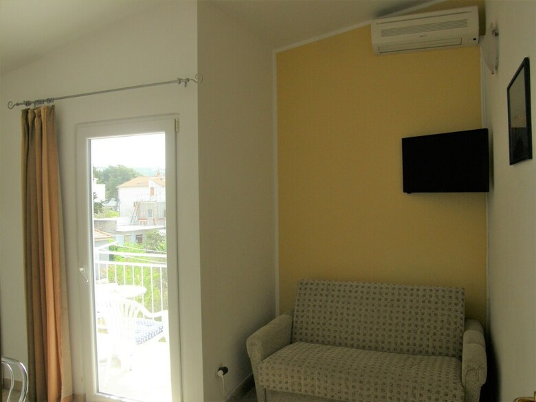 Apartments Ljubo