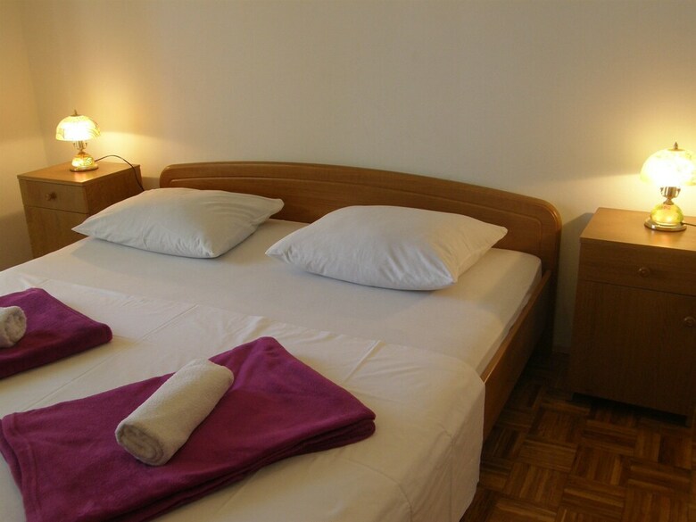 Apartments Jerolim