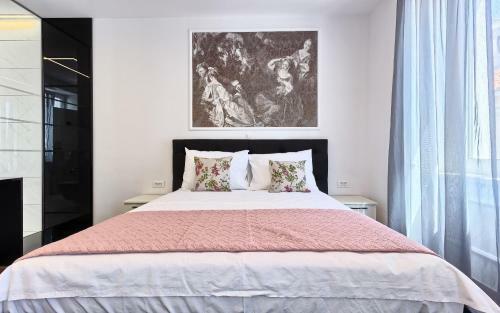 Hostal Mincheta - Luxury Rooms