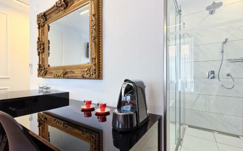 Hostal Mincheta - Luxury Rooms