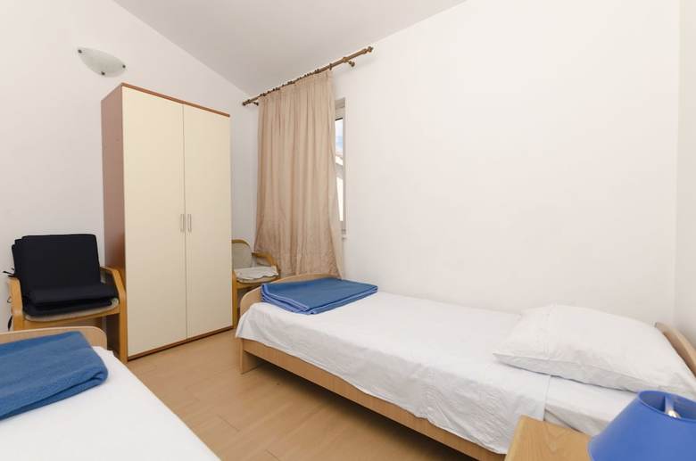 Apartments Biserka