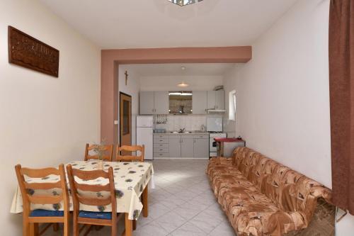 Hostal Apartments And Room Krste