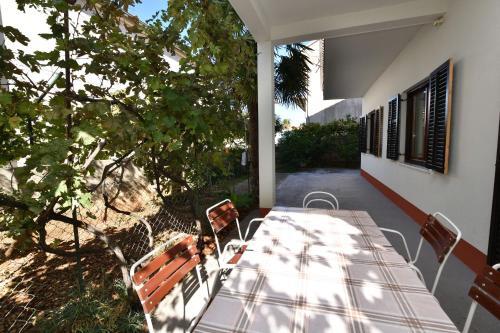 Hostal Apartments And Room Krste