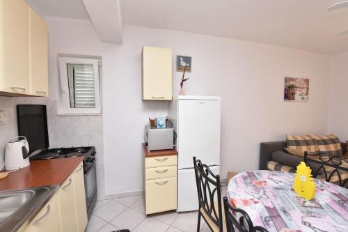 Hostal Apartments And Room Krste