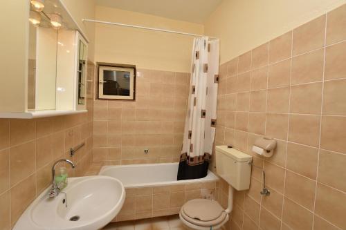 Hostal Apartments And Room Krste