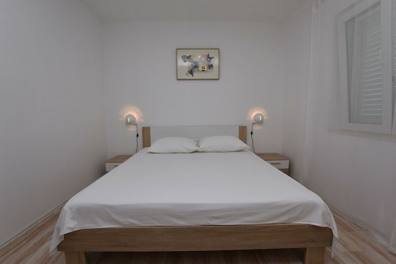 Apartments Jere Proto