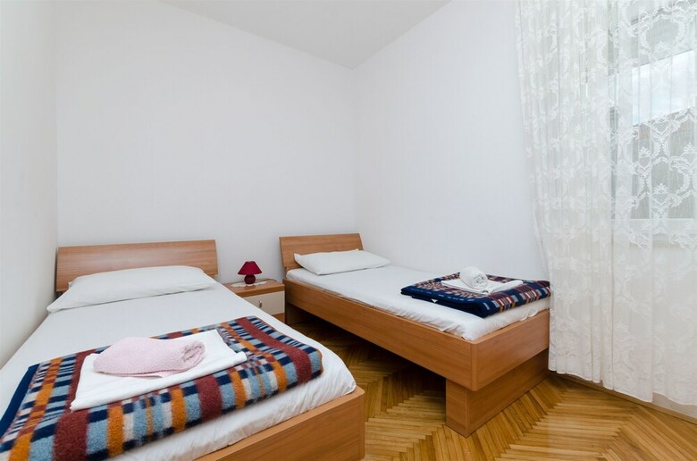 Apartments Zdravka G
