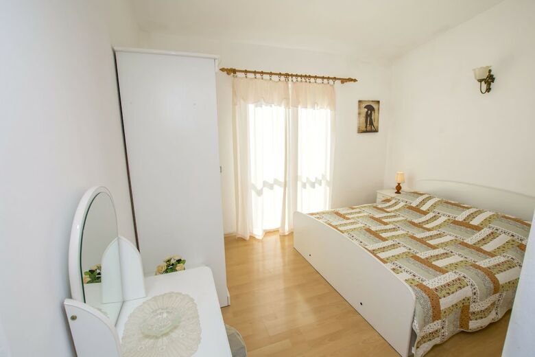 Hostal Apartment And Rooms Radojka