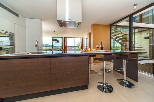Primosten Villa Sleeps 6 Pool Air Con Wifi T583155