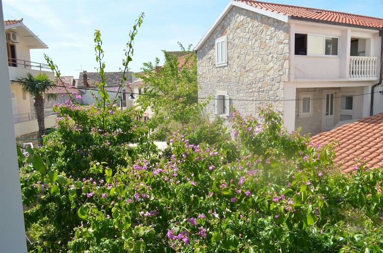 Hostal Apartments And Rooms Jakov