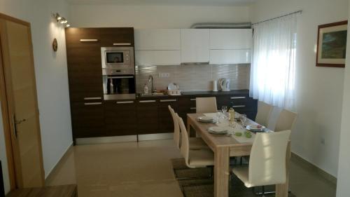 Apartment Privlaka 14465b