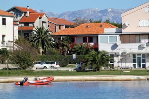 Apartment Privlaka 5813b
