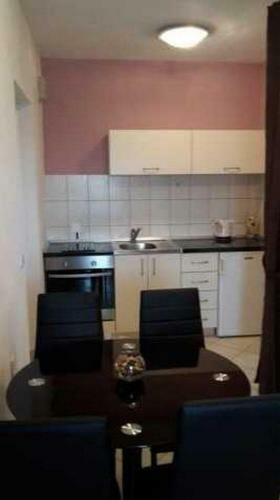 Apartments Tesla V