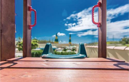 Five-bedroom Holiday Home In Privlaka