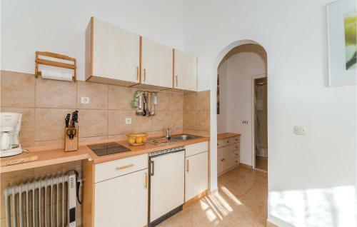 One-bedroom Apartment In Privlaka