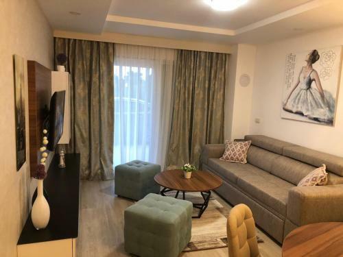 Apartments Leone